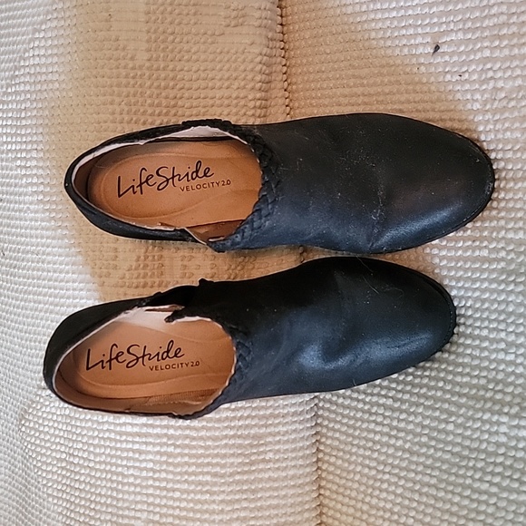 Lifestride black booties sz 8 - Picture 2 of 3